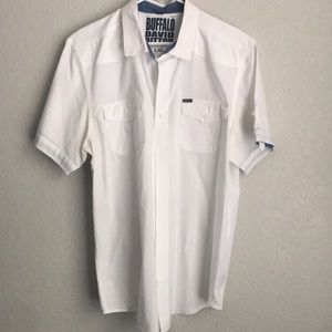 Men’s white casual button down shirt
